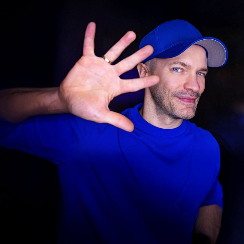 Joël Kaczmarek – Offene Hand